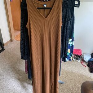 Old Navy ribbed sleeveless maxi dress